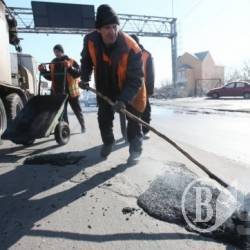 Укравтодор звільнив начальника Чернігівського автодору до 3-ї річниці асфальтування калюж - відео