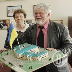 Освітяни Сумщини відвідали зразкову школу в Седневі. Фото