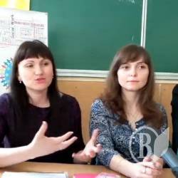 Восьмикласниця навчить, як розфарбувати стадіон ім. Гагаріна у Чернігові. Відео LIVE Восьмикласниця навчить, як розфарбувати стадіон ім. Гагаріна у Чернігові. Відео LIVE