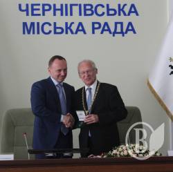 Атрошенко гривнею віддячив німцям за співпрацю Атрошенко гривнею віддячив німцям за співпрацю