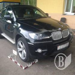 Поцуплений BMW X6 затримали на кордоні Поцуплений BMW X6 затримали на кордоні