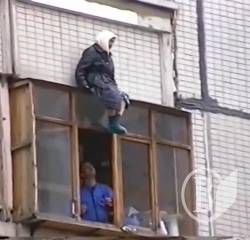 Діда зняли з козирка