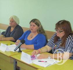 Наші депутати, схоже, люблять борщ і поблажливі до… домашніх тиранів Наші депутати, схоже, люблять борщ і поблажливі до… домашніх тиранів