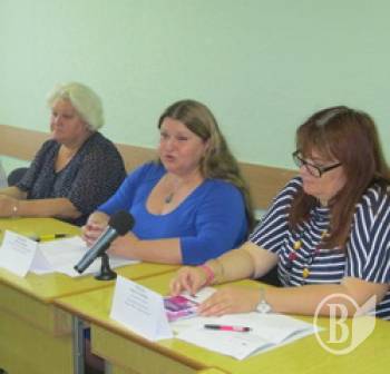 Наші депутати, схоже, люблять борщ і поблажливі до… домашніх тиранів