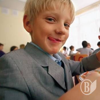 Виконком підвищив вартість харчування дітей у школах Чернігова Виконком підвищив вартість харчування дітей у школах Чернігова