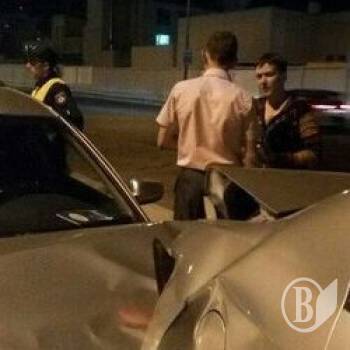 П’яний протаранив авто із Надією Савченко. Відео П’яний протаранив авто із Надією Савченко. Відео