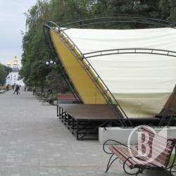 «Раковина» на парковой аллее почти готова. ФотоФакт «Раковина» на парковой аллее почти готова. ФотоФакт