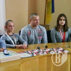 Черниговцев, которые успешно выступили на чемпионате мира по панкратиону, собирали всем миром Черниговцев, которые успешно выступили на чемпионате мира по панкратиону, собирали всем миром