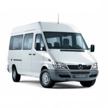 Маршрутку з Києва взяв на таран вантажний Iveco Маршрутку з Києва взяв на таран вантажний Iveco