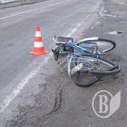 Водії збили двох велосипедистів Водії збили двох велосипедистів