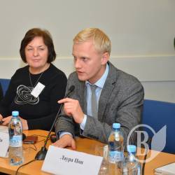  Шукати корупціонерів за допомогою електронних декларацій навчали чернігівських журналістів