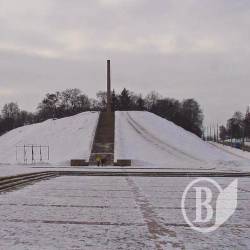 Язичницькі «вправи» може й дивні, та не дивний совковий менталітет. Відео
