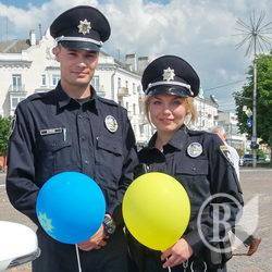 Жоден «новий» поліцейський в Києві не відповів за фальшування протоколу. Відео Жоден «новий» поліцейський в Києві не відповів за фальшування протоколу. Відео