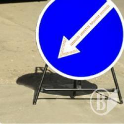 Водій в Чернігові й машину взяв на таран, і пішохода збив Водій в Чернігові й машину взяв на таран, і пішохода збив