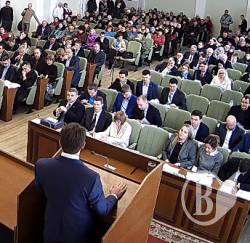 Більшість депутатів не хочуть слухати звіти керівників КП під час сесії Більшість депутатів не хочуть слухати звіти керівників КП під час сесії