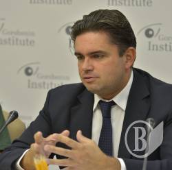 Про ключову роль України в регіональній безпеці, грань фолу Росії і третю світову - відео Про ключову роль України в регіональній безпеці, грань фолу Росії і третю світову - відео