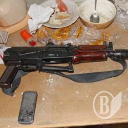 Деталі затримання наркомана з автоматом. Відео Деталі затримання наркомана з автоматом. Відео