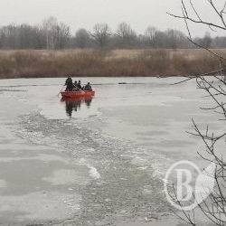На Дніпрі провалився й потонув рибалка