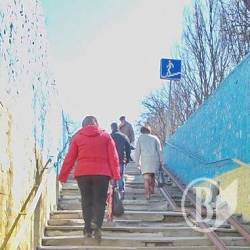 «Процесс пошел» в піземному переході біля готелю «Україна»