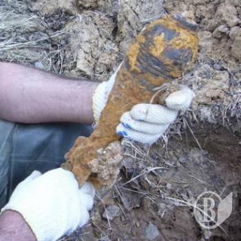 Піротехніки знищили міну і знову виїхали в Ічню Піротехніки знищили міну і знову виїхали в Ічню