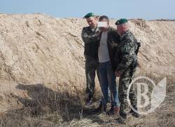 Собака з прикордонниками затримав грузина, який з РФ через РБ тікав у ЄС
