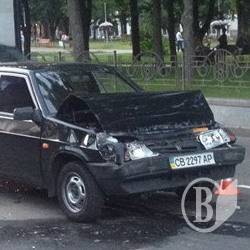 Водій влетів у маршрутку Водій влетів у маршрутку