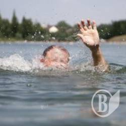 37-літня жінка потонула в Острі 37-літня жінка потонула в Острі