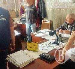 Справу комунального директора, що взяв 10 тисяч, передають до суду Справу комунального директора, що взяв 10 тисяч, передають до суду