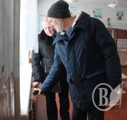 А чи не вовк там в овечій шкурі? А чи не вовк там в овечій шкурі?