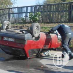 Молодий водій примудрився перекинути «зубило» на дах Молодий водій примудрився перекинути «зубило» на дах