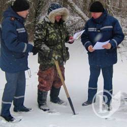 Криги майже немає, а рибалки вже на неї вийшли Криги майже немає, а рибалки вже на неї вийшли
