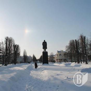 Чернігівець пропонує знести постамент вдвічі дешевше за апетити Управління ЖКГ Чернігівець пропонує знести постамент вдвічі дешевше за апетити Управління ЖКГ