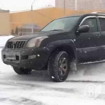  Toyota Land Cruiser  5-  