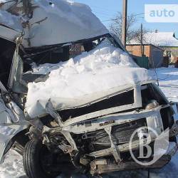 В Чернігові начудили «гонщик-фургонщик» та п’яний на «Ланосі» В Чернігові начудили «гонщик-фургонщик» та п’яний на «Ланосі»