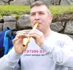 Вадим Дубовський: «Що більше негативу з-за поребрика, то краще, отже – дошкулив і пісня вдалася» Вадим Дубовський: «Що більше негативу з-за поребрика, то краще, отже – дошкулив і пісня вдалася»