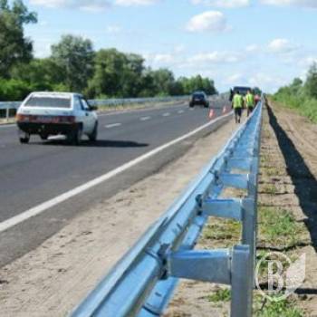 Дорогу Чернігів - Київ хочуть ремонтувати 50 компаній, переважно іноземні Дорогу Чернігів - Київ хочуть ремонтувати 50 компаній, переважно іноземні