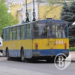 Як заходити до тролейбуса в Чернігові, щоб вижити? Як заходити до тролейбуса в Чернігові, щоб вижити?
