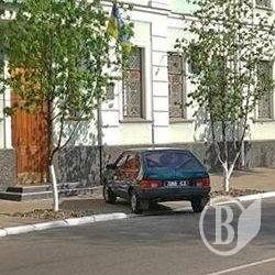 Припаркувався «в справах державної ваги». Мабуть Припаркувався «в справах державної ваги». Мабуть