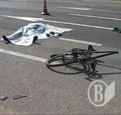 Мопед смертельно травмував велосипедиста Мопед смертельно травмував велосипедиста