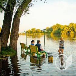 Річка під час водопілля особливо небезпечна. Пляжу до спаду Десни в Чернігові не відкриють Річка під час водопілля особливо небезпечна. Пляжу до спаду Десни в Чернігові не відкриють