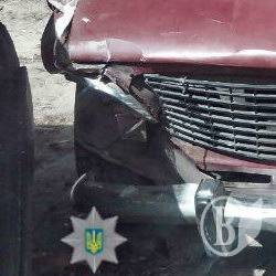 Позбавлений прав водія прийняв «на грудь» і пом’яв два ВАЗи Позбавлений прав водія прийняв «на грудь» і пом’яв два ВАЗи