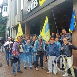 Українці знову вимагають від Ради доступу до авторинку Європи Українці знову вимагають від Ради доступу до авторинку Європи