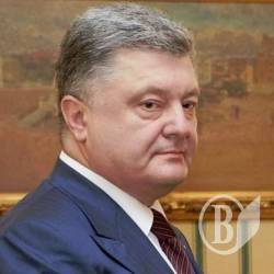 Порошенко збирає силовиків через пожежу на арсеналі в Ічнянському лісі Порошенко збирає силовиків через пожежу на арсеналі в Ічнянському лісі