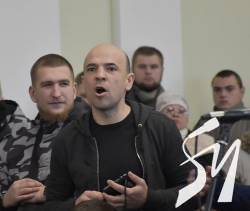 Більше патрульних на вулицях і підозра активісту – передноворічні новини поліції Чернігова Більше патрульних на вулицях і підозра активісту – передноворічні новини поліції Чернігова