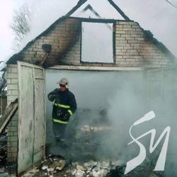 Троє загинули в диму пожеж у вихідні. Господар обпікся, рятуючи ВАЗ Троє загинули в диму пожеж у вихідні. Господар обпікся, рятуючи ВАЗ