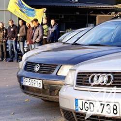 Що потрібно власникам авто на єврономерах, які надумали розоритися на «розмитнення» Що потрібно власникам авто на єврономерах, які надумали розоритися на «розмитнення»