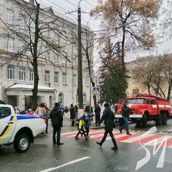 Визначено «бомбермана», що мінував телефоном дві школи №3 Визначено «бомбермана», що мінував телефоном дві школи №3