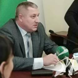 Прес-брифінг голови Чернігівської облдержадміністрації Олександра Мисника Прес-брифінг голови Чернігівської облдержадміністрації Олександра Мисника