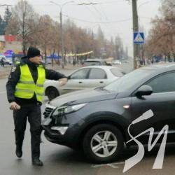 Дядько на «Ланосі» провчив дядька на кросовері KIA