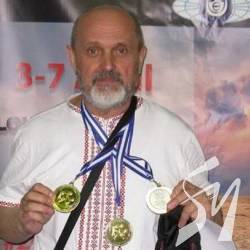Сергій Пирковський натягав гирі на титул чемпіона Європи Сергій Пирковський натягав гирі на титул чемпіона Європи